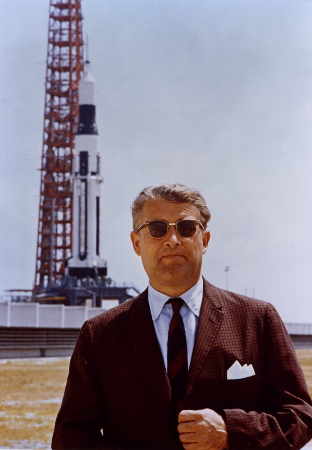 Il vero dottor Von Braun in una foto presa dopo la guerra
